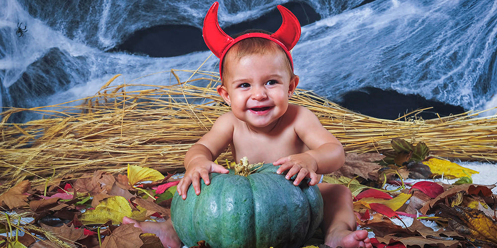 8 Simple Tips for Capturing Perfect Pictures of Baby's First Halloween